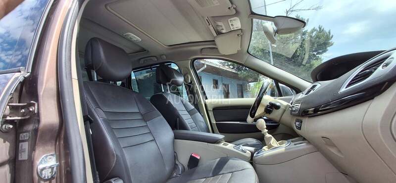 Renault Scenic 1.9 DCI