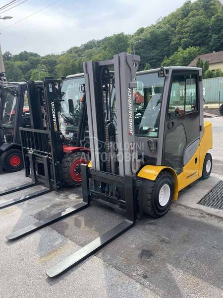 Jungheinrich 3 tone Triplex