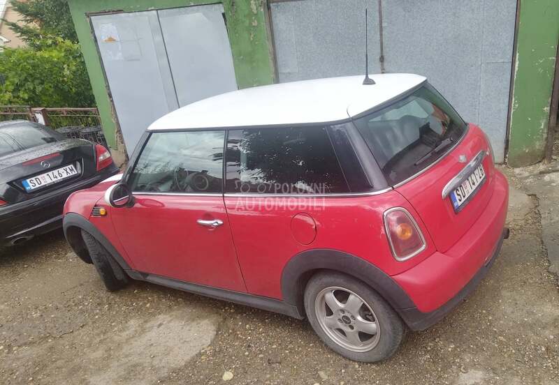 MINI One 