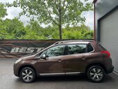 Peugeot 2008 1.6 e-HDI ALLURE