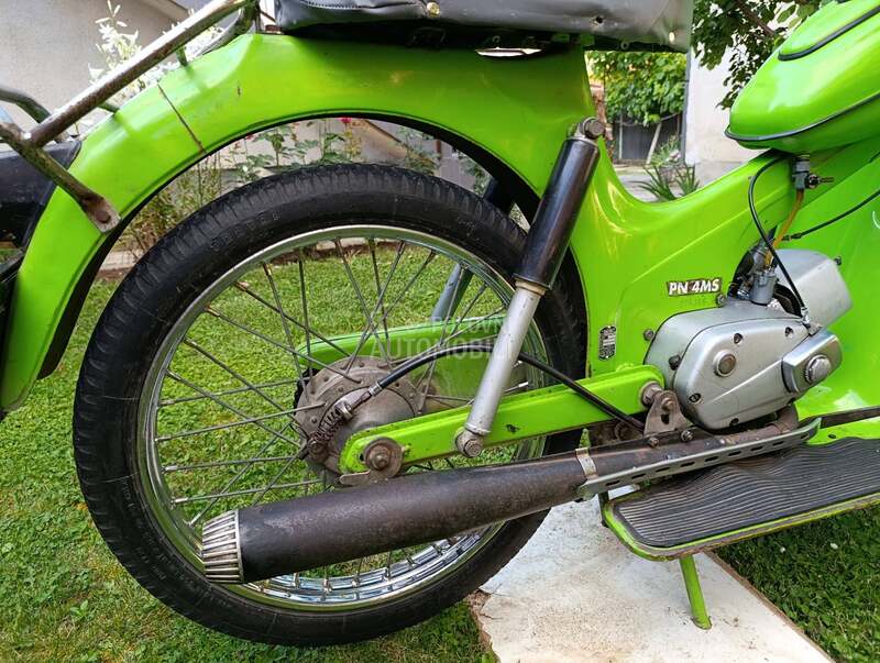 Tomos APN4