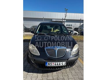 Lancia Ypsilon 