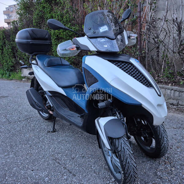Piaggio MP3 300 B KAT