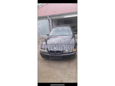 BMW Serija 5 -  kompletan auto u delovima