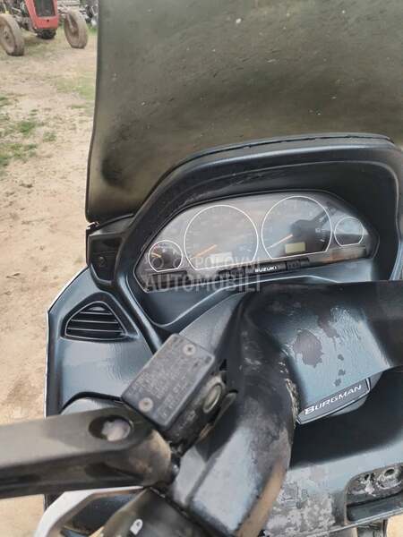 Suzuki Burgman 400