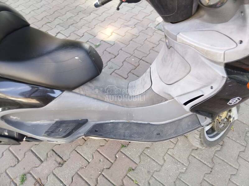 Piaggio X9