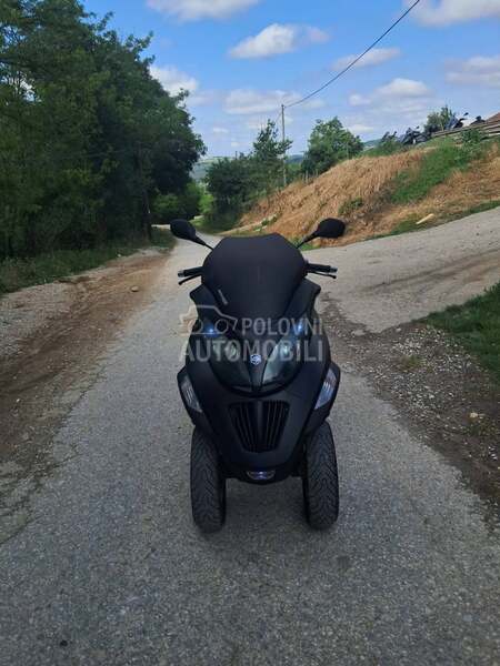 Piaggio mp3 400
