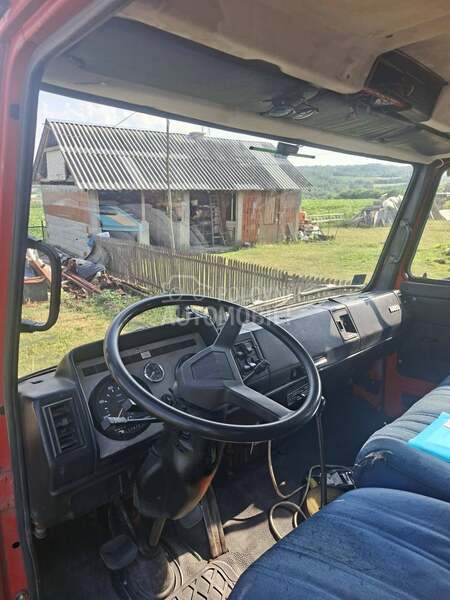 Zastava 100ks