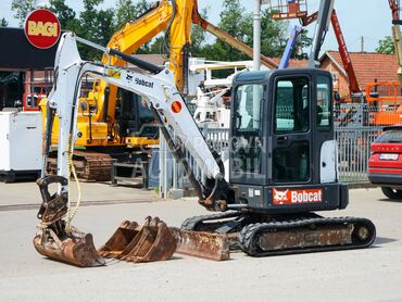 Bobcat E35