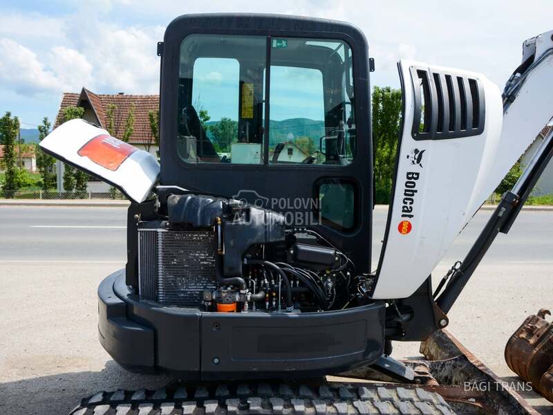 Bobcat E35
