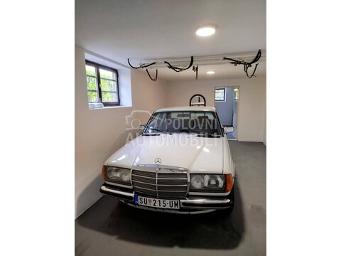 Mercedes Benz W123 200