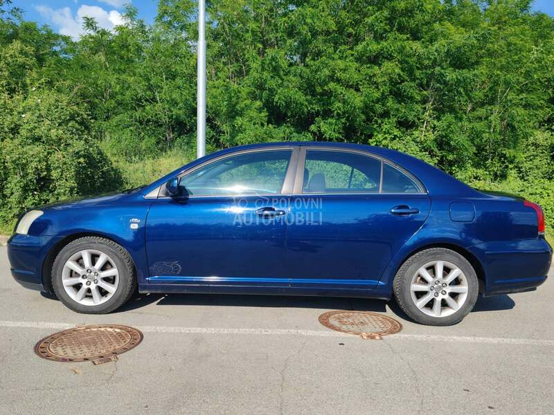 Toyota Avensis 