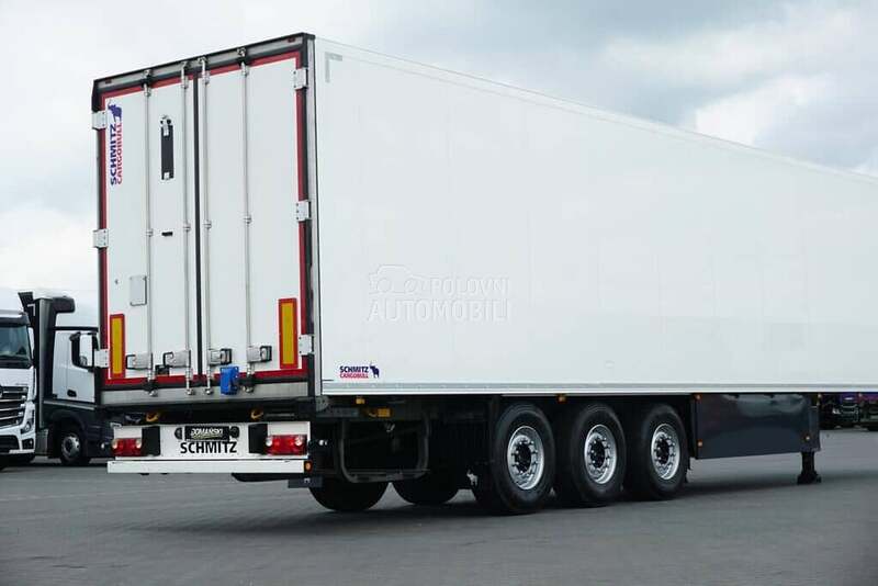 Schmitz Cargobull / DOM2336