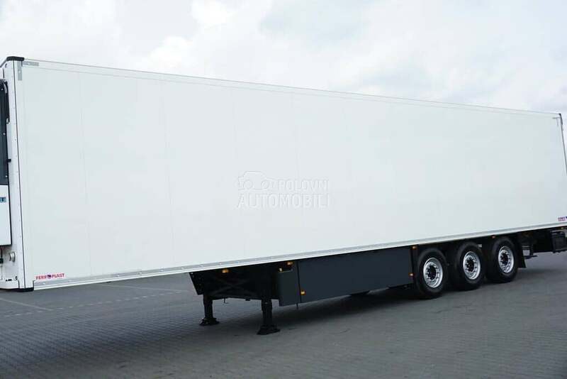 Schmitz Cargobull / DOM2336