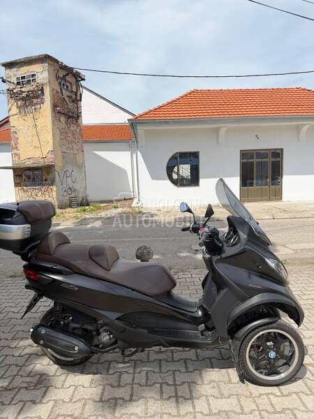 Piaggio MP3 300ie LT