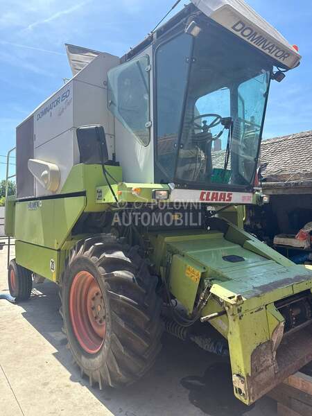 Claas Dominator 150