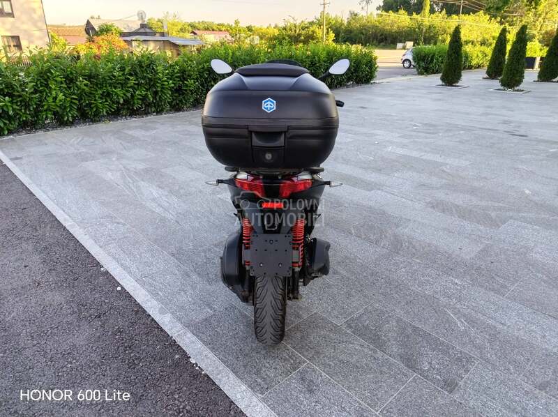 Piaggio MP3 sport