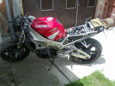 YAMAHA R1 2001G DELOVI