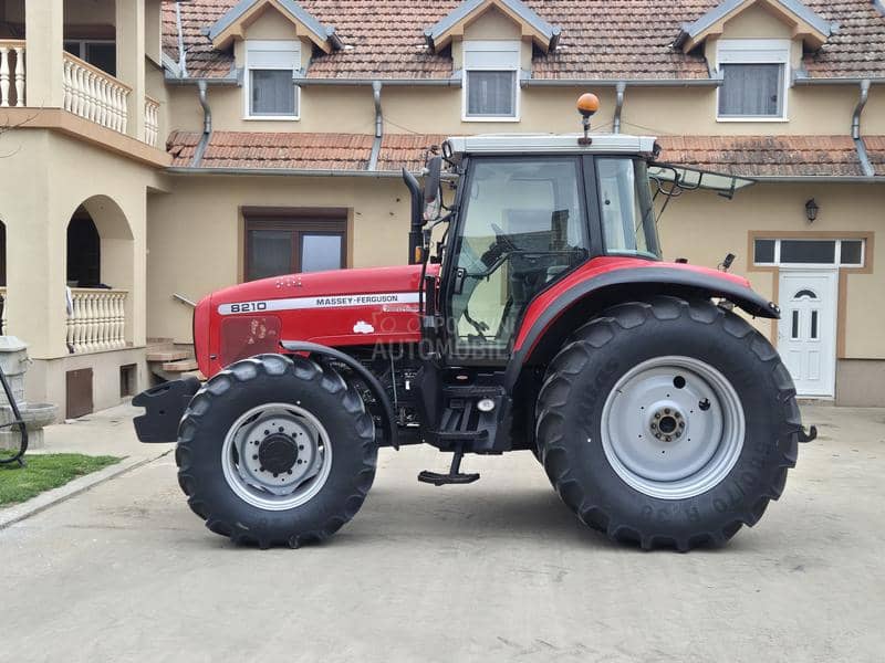 Massey Ferguson 8210