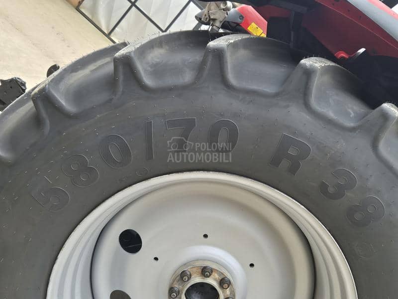 Massey Ferguson 8210