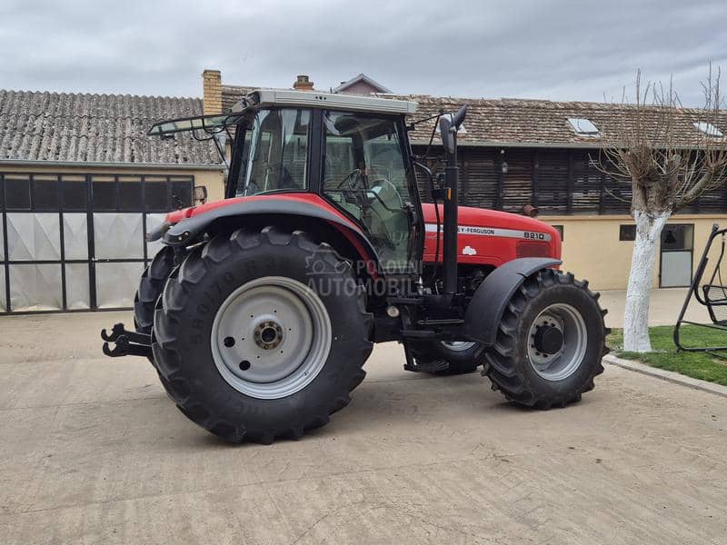 Massey Ferguson 8210