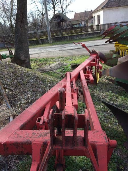 Fermec RAZNI PLUGOVI