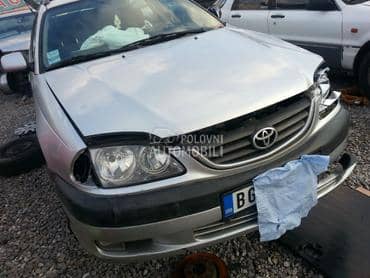 Kompletan auto u delovima