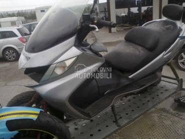 burgman 250 400 delovi