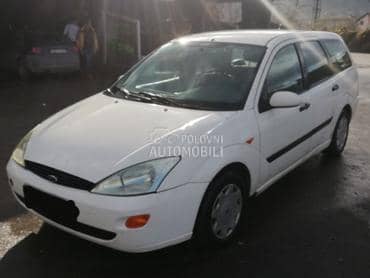 Ford Focus I 1.6i -  kompletan auto u delovima