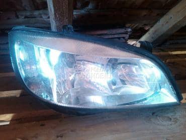 Farovi za Opel Zafira