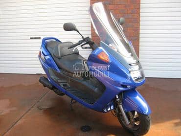 Yamaha Majesty delovi