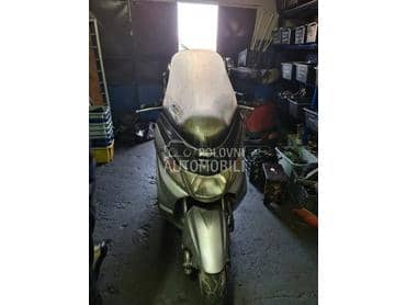 Suzuki Burgman delovi