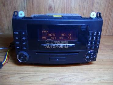 Fabricki cd plajer za Mercedes Benz 