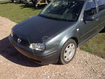 Volkswagen Golf 4 - kompletan auto u delovima