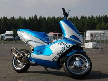 Aprilia Area u delovima