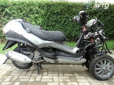 piaggio mp3 250 delovi