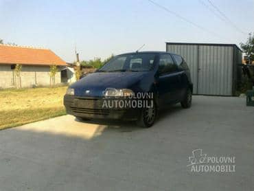 Fiat Punto - kompletan auto u delovima