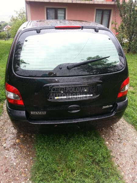 Renault Scenic -  kompletan auto u delovima