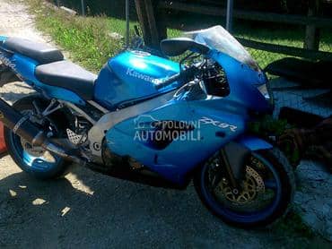 kawasaki zx9r delovi