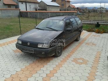 Volkswagen Passat B3 - kompletan auto u delovima