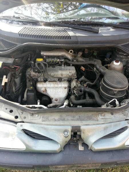 Renault Megane - kompletan auto u delovima