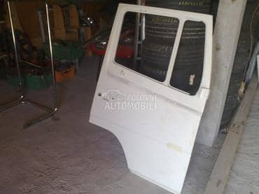 Desna vrata Mercedes814