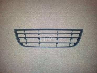 Centralna resetka za Volkswagen Polo od 2005. do 2009. god.