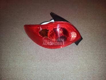 Stop svetlo levo za Peugeot 206 od 2003. do 2009. god.