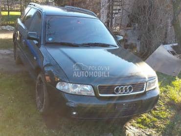 Audi A4 - kompletan auto u delovima