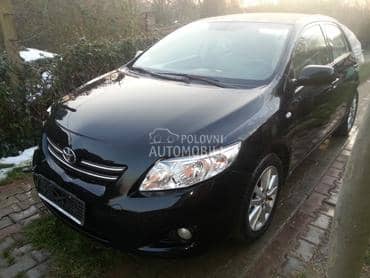 Toyota Corolla - kompletan auto u delovima
