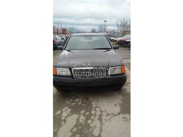 Mercedes Benz C 180 - kompletan auto u delovima