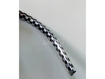 Ukrasna lajsna karbon