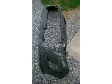 Prednji branik za Peugeot 308