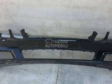 Branik za Mercedes Benz E Klasa od 2009. do 2013. god.